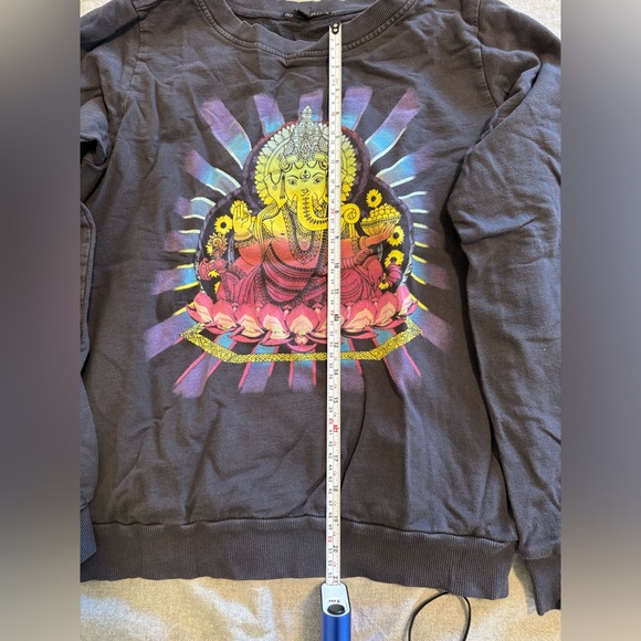 TRULY MADLY DEEPLY LONG SLEEVE SWEATER SIZE L - Picture 6 of 7